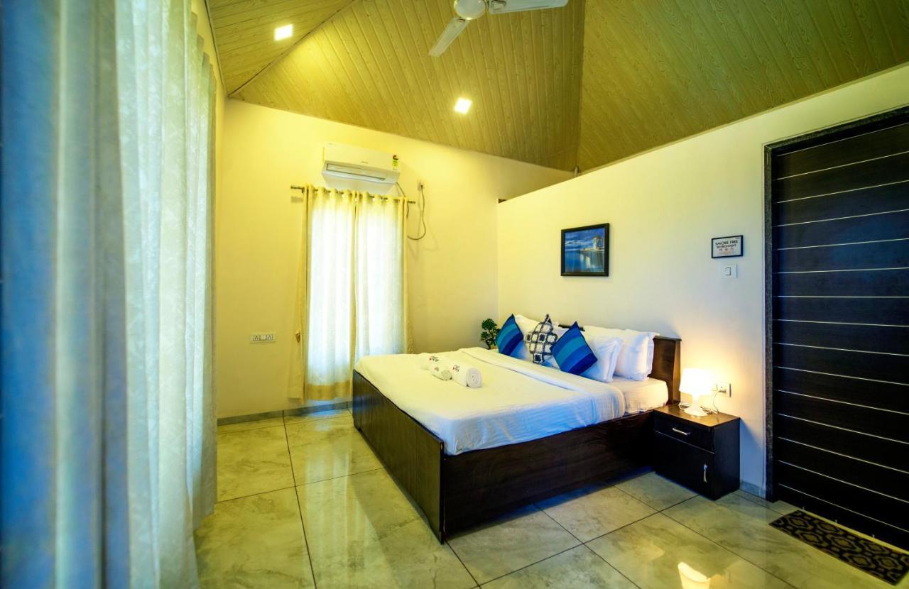 Spicy Mango Villa Insam - Hill View Villa In Карджат Экстерьер фото