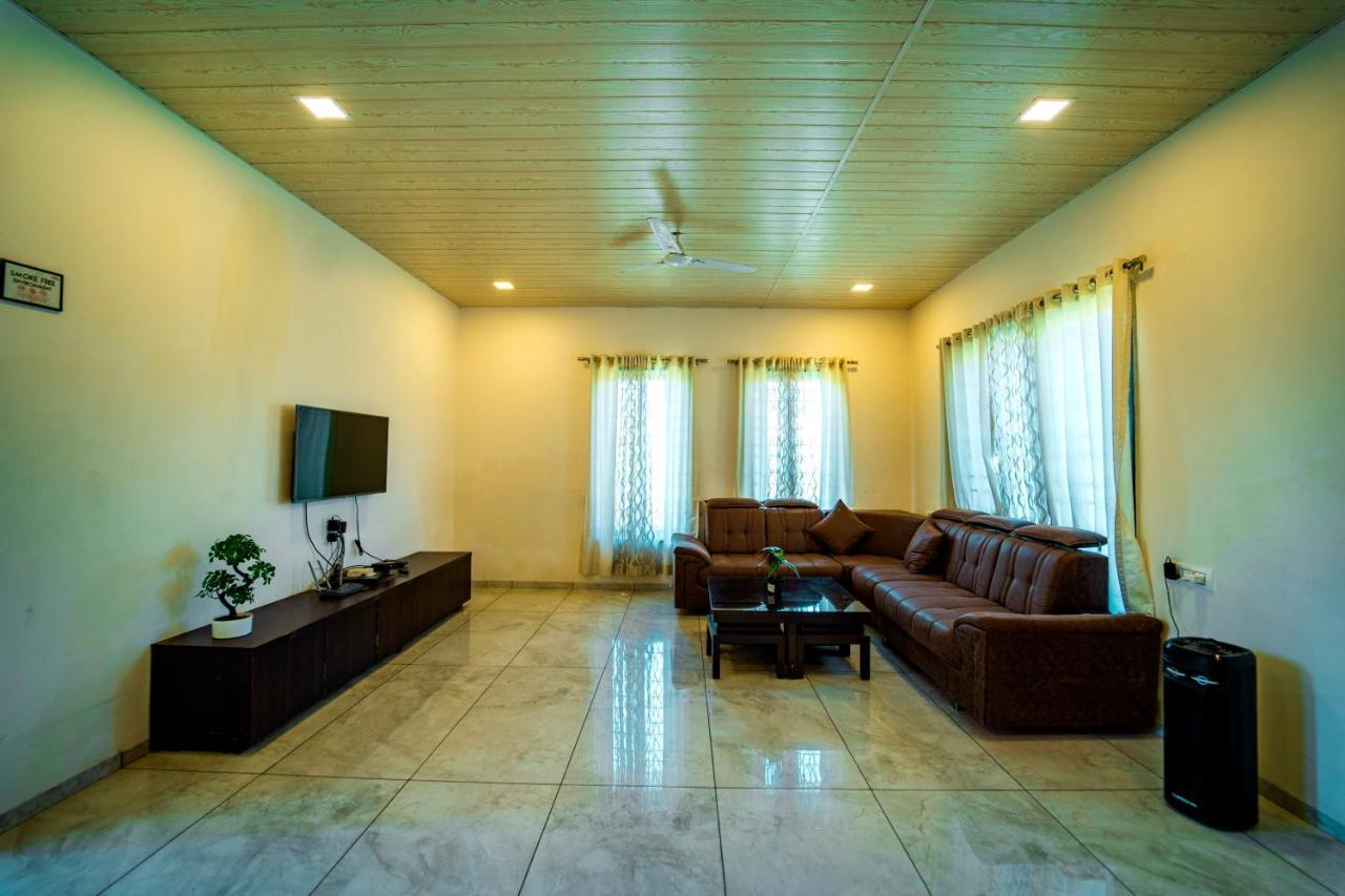 Spicy Mango Villa Insam - Hill View Villa In Карджат Экстерьер фото